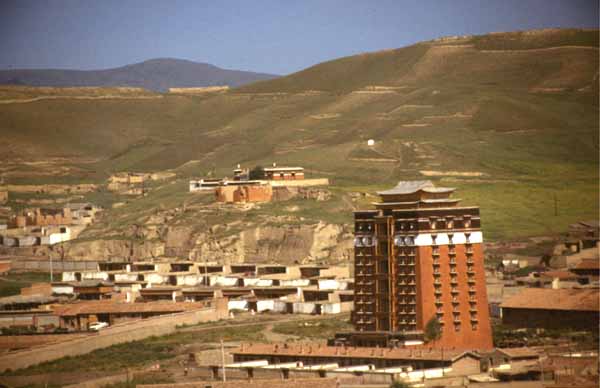 Hezuo and the Milarepa Temple